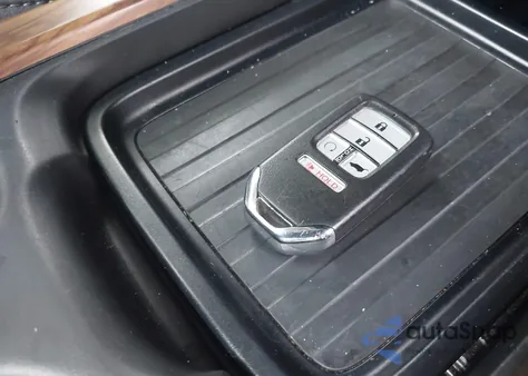 2021 Honda Cr-V Awd Touring z USA, uszkodzony, nr VIN 7FARW2H92ME001201